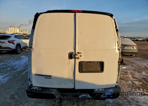 2013 Chevrolet Express G2500 z USA, uszkodzony, nr VIN 1GCWGFBA8D1168144